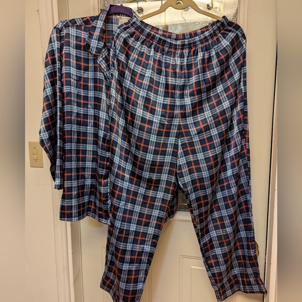 Secret Treasures Plaid Pajama Sets